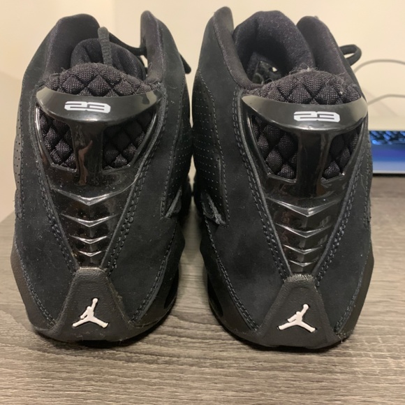 Never worn. RARE black Jordan’s - Picture 2 of 2
